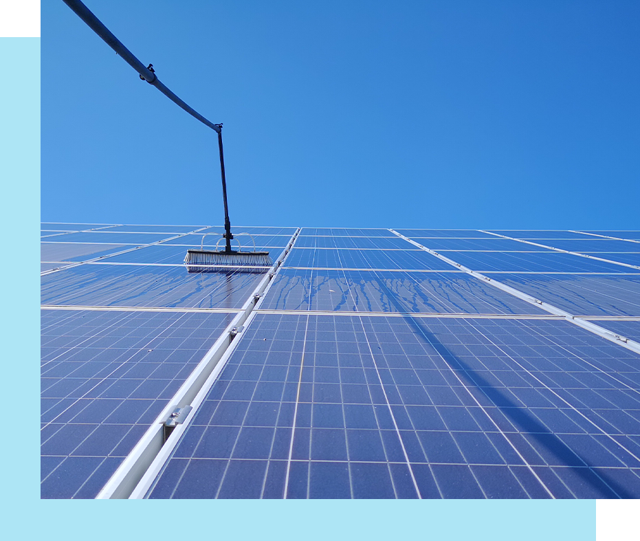 Gerne übernehmen wir die Reinigung Ihres Solarmoduls Reinigung eines Solarmoduls durch ProClean